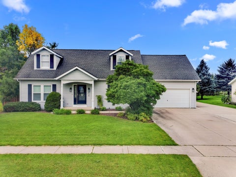 Photo of 539 Wisconsin Ave, Twin Lakes, WI 53181 (MLS # 1982933)