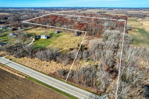 Photo of 26222 Durand Ave, Dover, WI 53139 (MLS # 1950899)