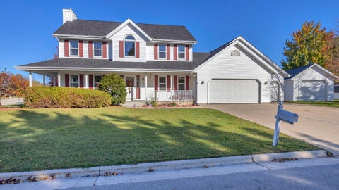 Photo of 401 Crestwood Dr, Elkhart Lake, WI 53020 (MLS # 1986755)