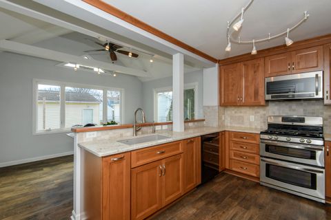 Photo of 2924 N 79th St, Milwaukee, WI 53222 (MLS # 1954771)