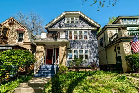 Photo of 3412 N Bartlett Ave, Milwaukee, WI 53211 (MLS # 1963440)