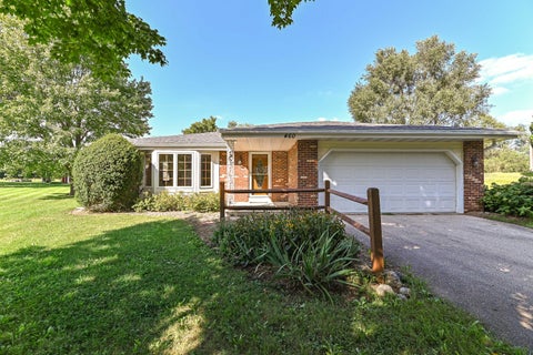 Photo of 460 N Sherman St, Eagle, WI 53119 (MLS # 1984913)