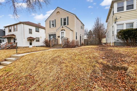 Photo of 4332 N 15th St, Milwaukee, WI 53209 (MLS # 1953905)