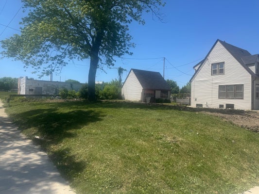 3803 N 7TH ST, MILWAUKEE, WI 53212 - Image 7b3dec95caa7e5f6f5540e19259732ce/3431407231