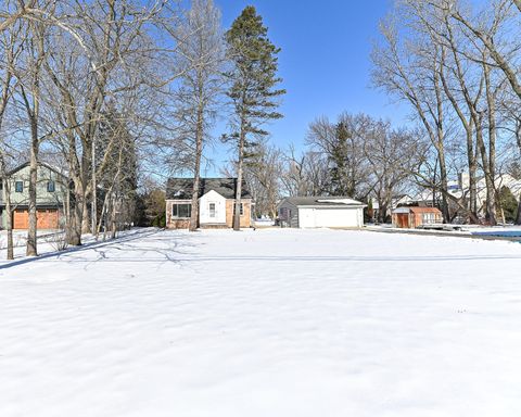 Photo of S77W15886 Woods Rd, Muskego, WI 53150 (MLS # 1948917)