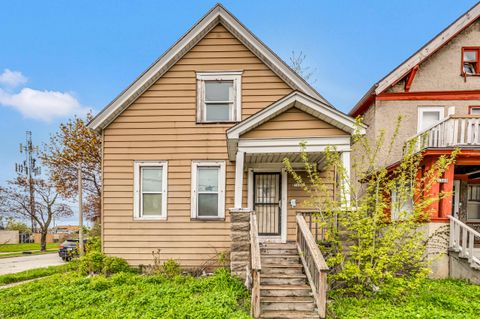 Photo of 1344 W Atkinson Ave, Milwaukee, WI 53206 (MLS # 1960613)