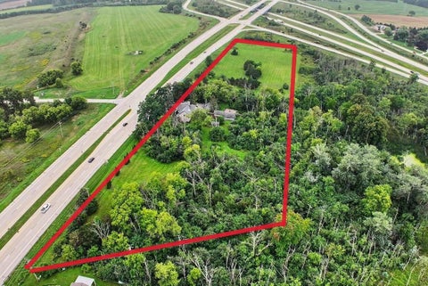Photo of 1867 Port Washington Rd, Grafton, WI 53024 (MLS # 1978984)
