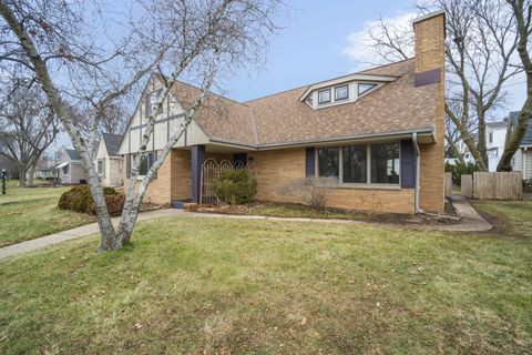 Photo of 2020 Menomonee River Pkwy, Wauwatosa, WI 53226 (MLS # 1948936)