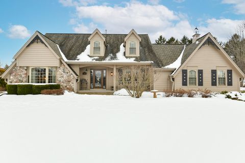 Photo of S74W14303 Settler Way, Muskego, WI 53150 (MLS # 1949674)