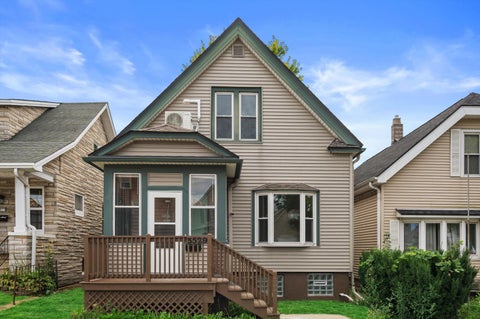 Photo of 3529 E Plankinton Ave, Cudahy, WI 53110 (MLS # 1981694)