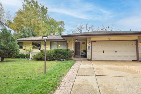 Photo of 10723 W Rohr Ave, Milwaukee, WI 53225 (MLS # 1957142)