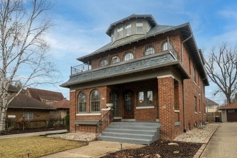 Photo of 3915 N Downer Ave, Shorewood, WI 53211 (MLS # 1953497)