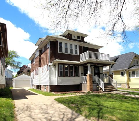 Photo of 2513 N 57th St, Milwaukee, WI 53210 (MLS # 1962328)