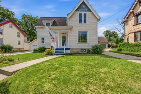 Photo of 7405 Milwaukee Ave, Wauwatosa, WI 53213 (MLS # 1983632)