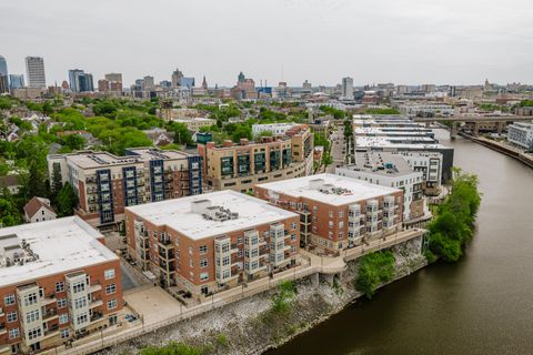 Photo of 1915 N Water St, Milwaukee, WI 53202 (MLS # 1964849)