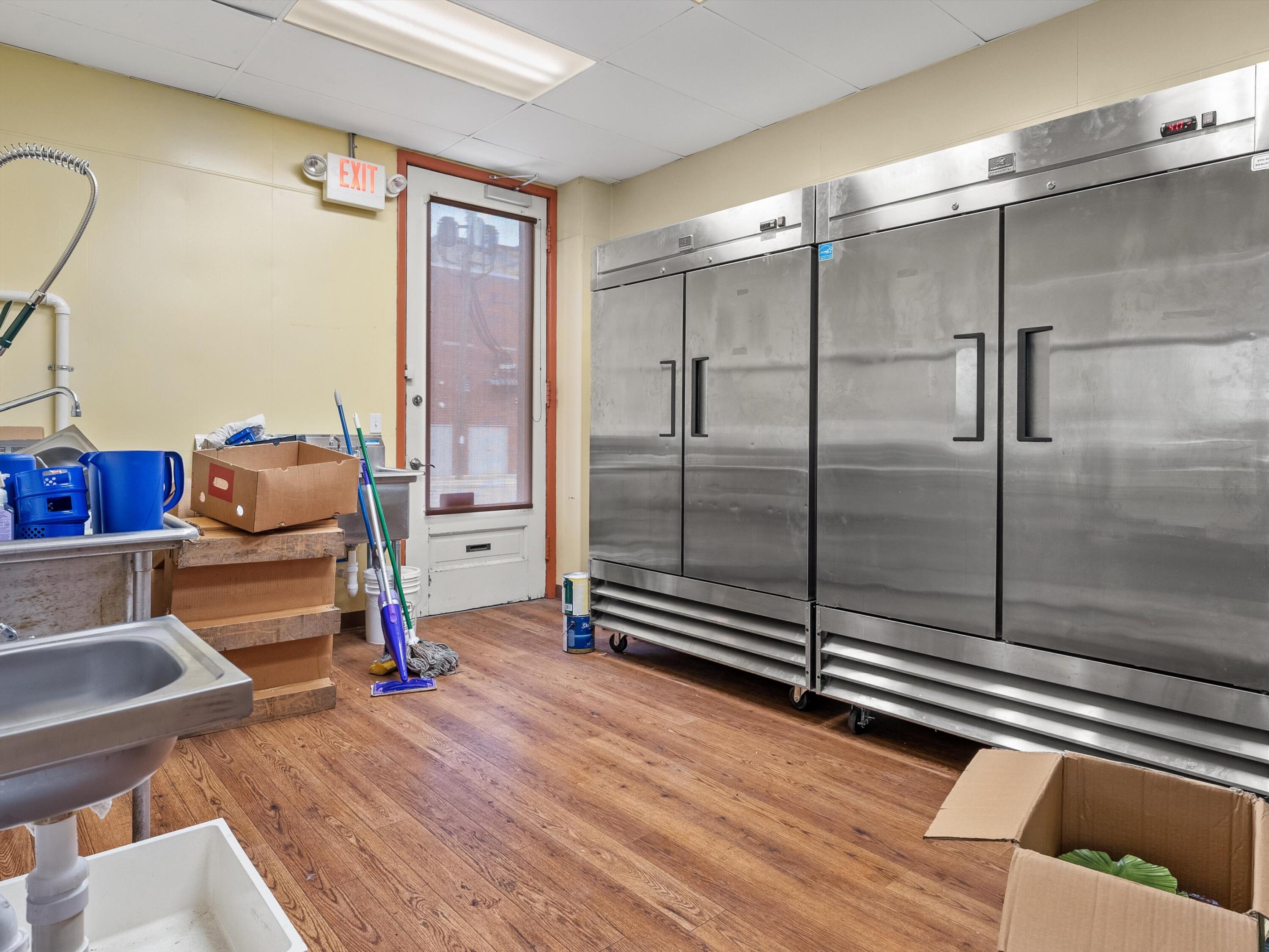 Manitowoc, Wisconsin 54220, United States, ,Commercial,Active,144562