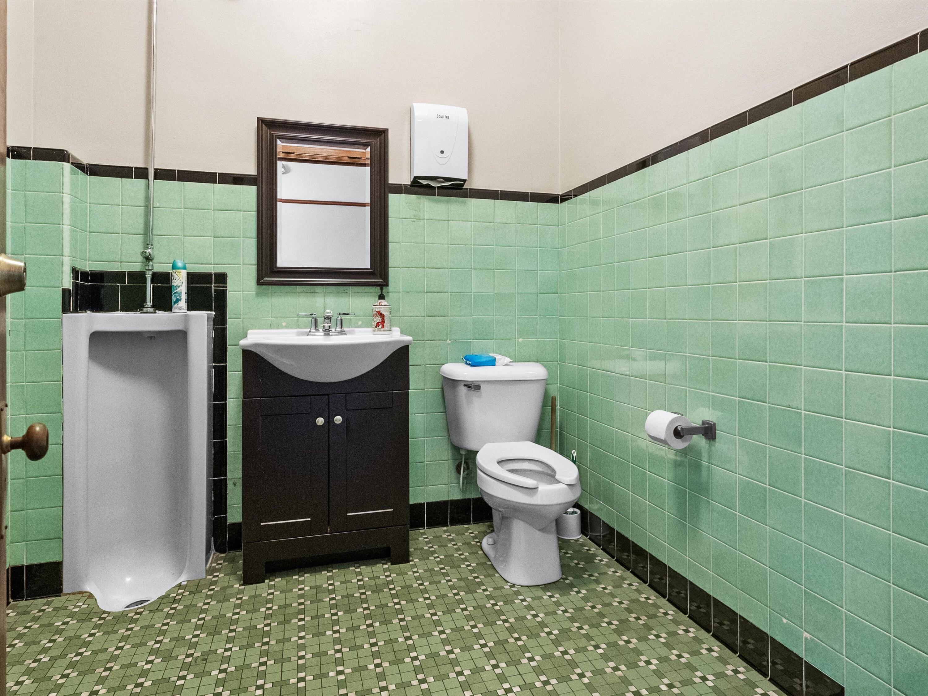 Manitowoc, Wisconsin 54220, United States, ,Commercial,Active,144562