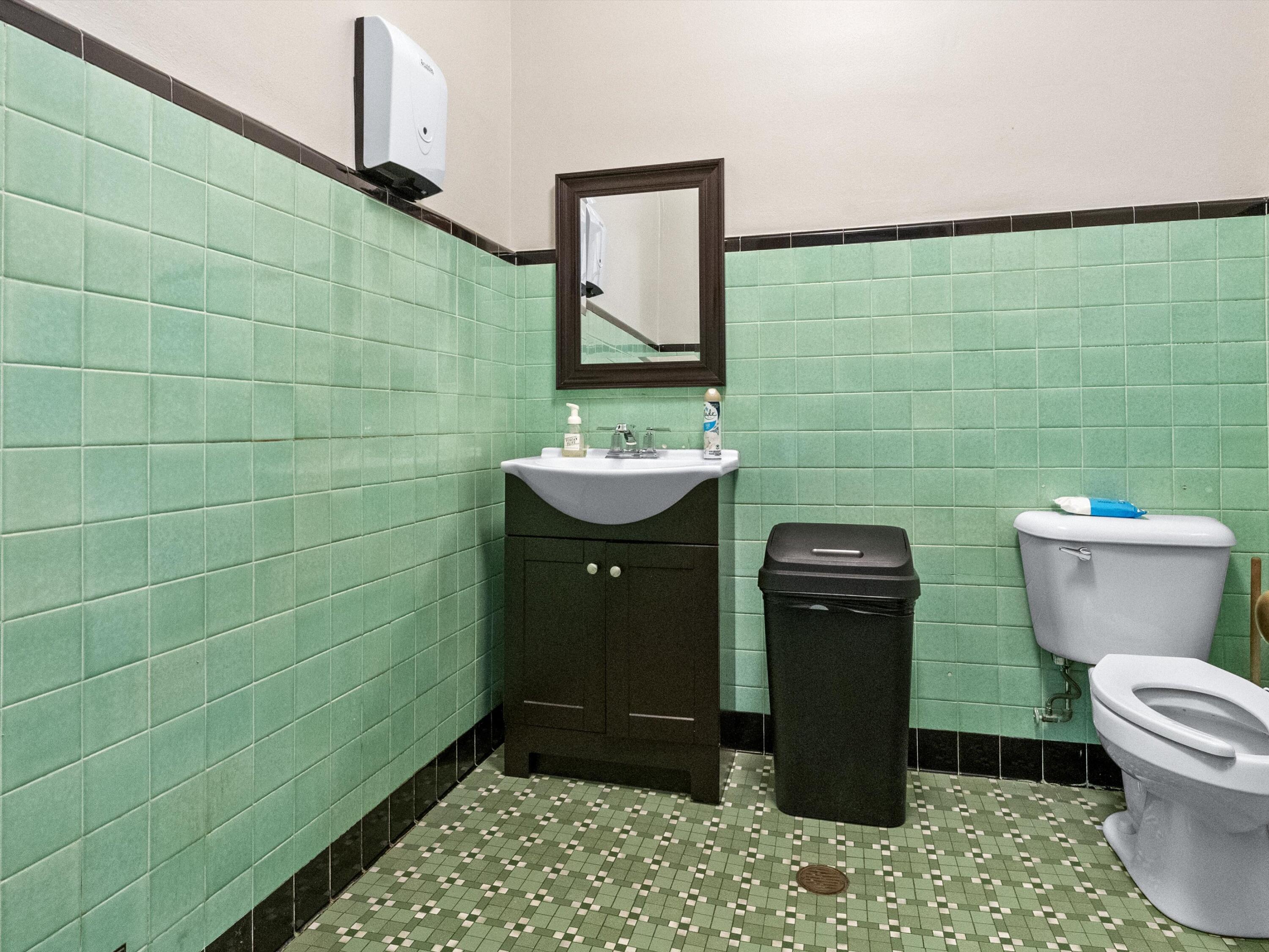 Manitowoc, Wisconsin 54220, United States, ,Commercial,Active,144562