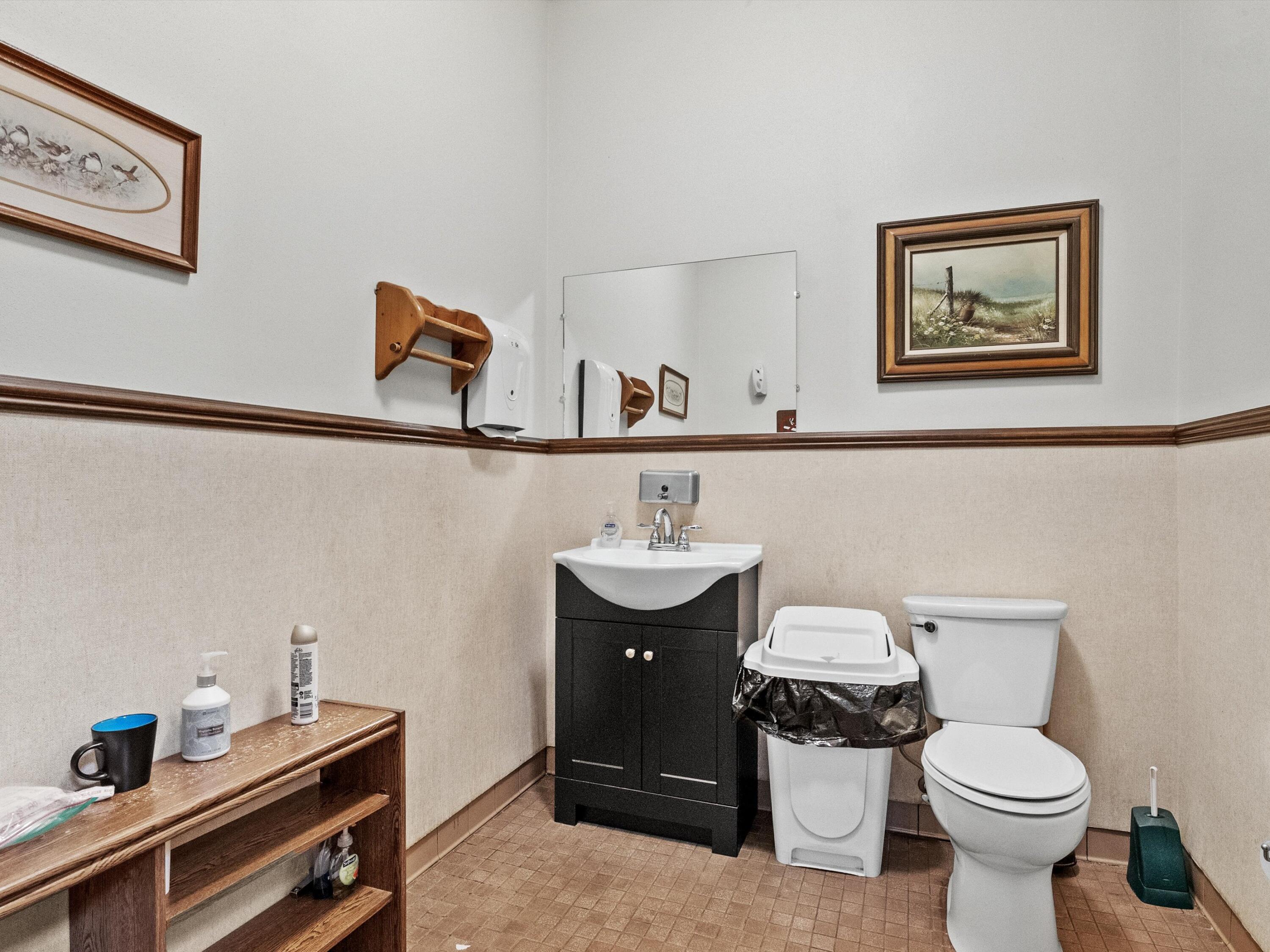 Manitowoc, Wisconsin 54220, United States, ,Commercial,Active,144562