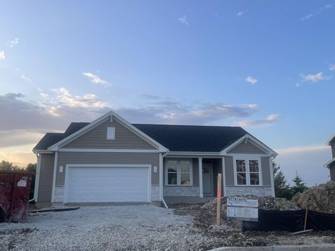 Photo of N57W18696 Dandelion Ct, Menomonee Falls, WI 53051 (MLS # 1923187)