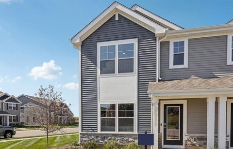 Photo of 795 Concord Cir, Burlington, WI 53105 (MLS # 1985686)