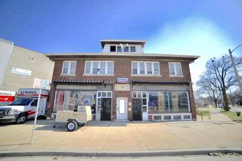 Photo of 4250 W Fond du Lac Ave, Milwaukee, WI 53216 (MLS # 1955810)