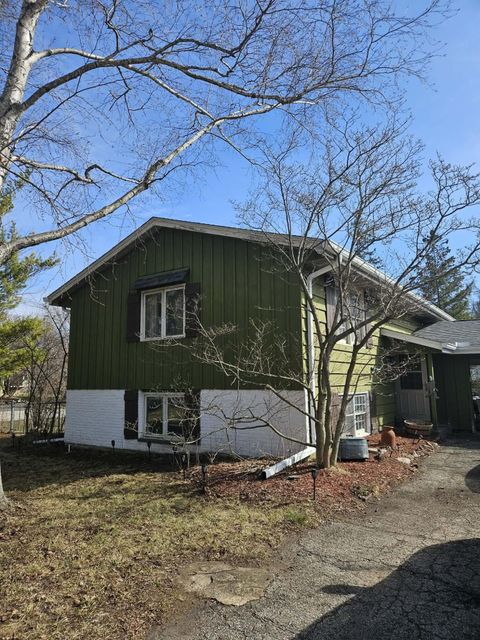 Photo of 5039 Cynthia Ln, Mount Pleasant, WI 53406 (MLS # 1955707)