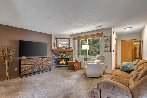Photo of 200 W Aspen Ct, Oak Creek, WI 53154 (MLS # 1926338)
