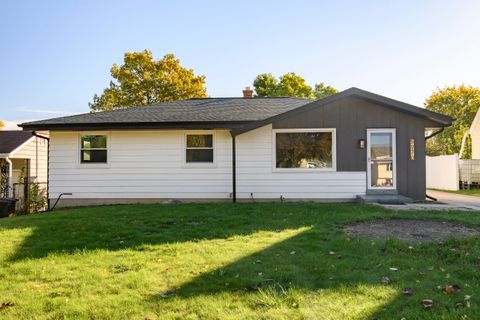 Photo of 5970 S 34th St, Greenfield, WI 53221 (MLS # 1940036)