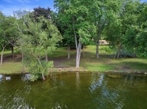 W343N6205 S Bayview Rd
