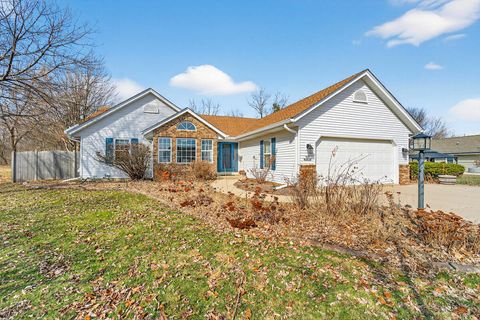 Photo of N57W16124 Bette Dr, Menomonee Falls, WI 53051 (MLS # 1951369)