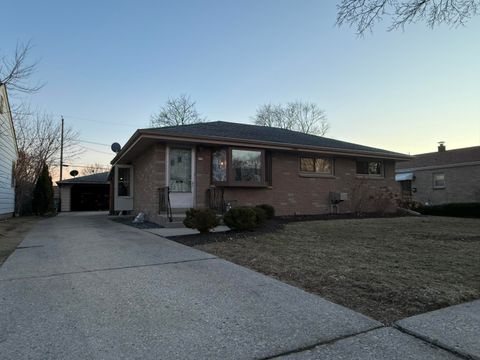 Photo of 313 W Van Norman Ave, Milwaukee, WI 53207 (MLS # 1952131)