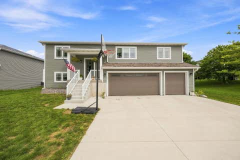 Photo of 687 W Madison St, Jefferson, WI 53549 (MLS # 1976829)