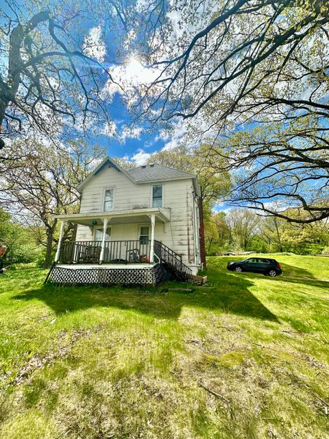 Photo of 202 Tipperary Rd, Oregon, WI 53521 (MLS # 1965132)
