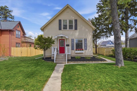 Photo of 458 W Michigan St, Port Washington, WI 53074 (MLS # 1961657)