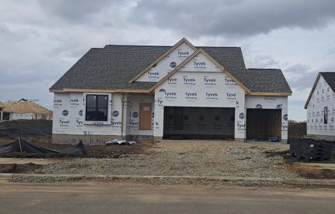 Photo of 1252 Wild Rye Ln, Oconomowoc, WI 53066 (MLS # 1960640)