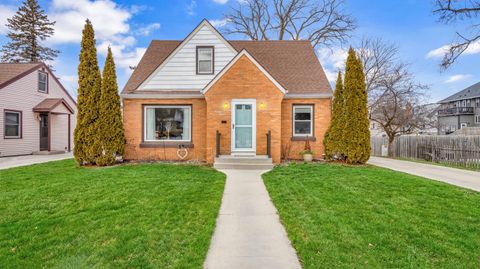 Photo of 1112 Kensington Ave, Plymouth, WI 53073 (MLS # 1949769)