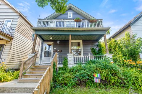Photo of 2525 N Weil St, Milwaukee, WI 53212 (MLS # 1927241)