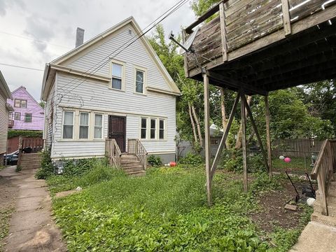 Photo of 2847 N Booth St, Milwaukee, WI 53212 (MLS # 1954893)