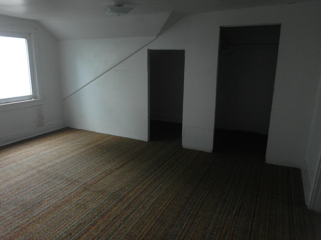 Milwaukee, Wisconsin 53218, United States, 4 Bedrooms Bedrooms, ,1 BathroomBathrooms,Residential,Active,182310