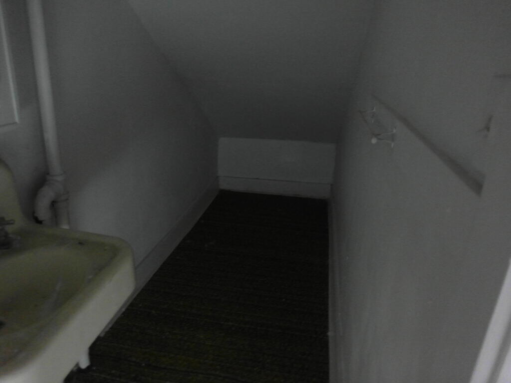 Milwaukee, Wisconsin 53218, United States, 4 Bedrooms Bedrooms, ,1 BathroomBathrooms,Residential,Active,182310