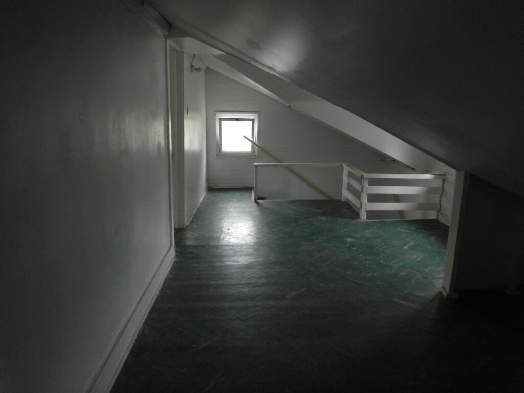 Milwaukee, Wisconsin 53218, United States, 4 Bedrooms Bedrooms, ,1 BathroomBathrooms,Residential,Active,182310