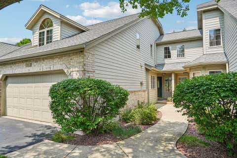 Photo of 17725 W Wisconsin Ave, Brookfield, WI 53045 (MLS # 1976442)