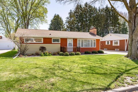Photo of 2317 31st St S, La Crosse, WI 54601 (MLS # 1959185)