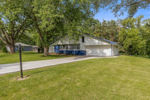 Photo of 4540 N 148th St, Brookfield, WI 53005 (MLS # 1932372)