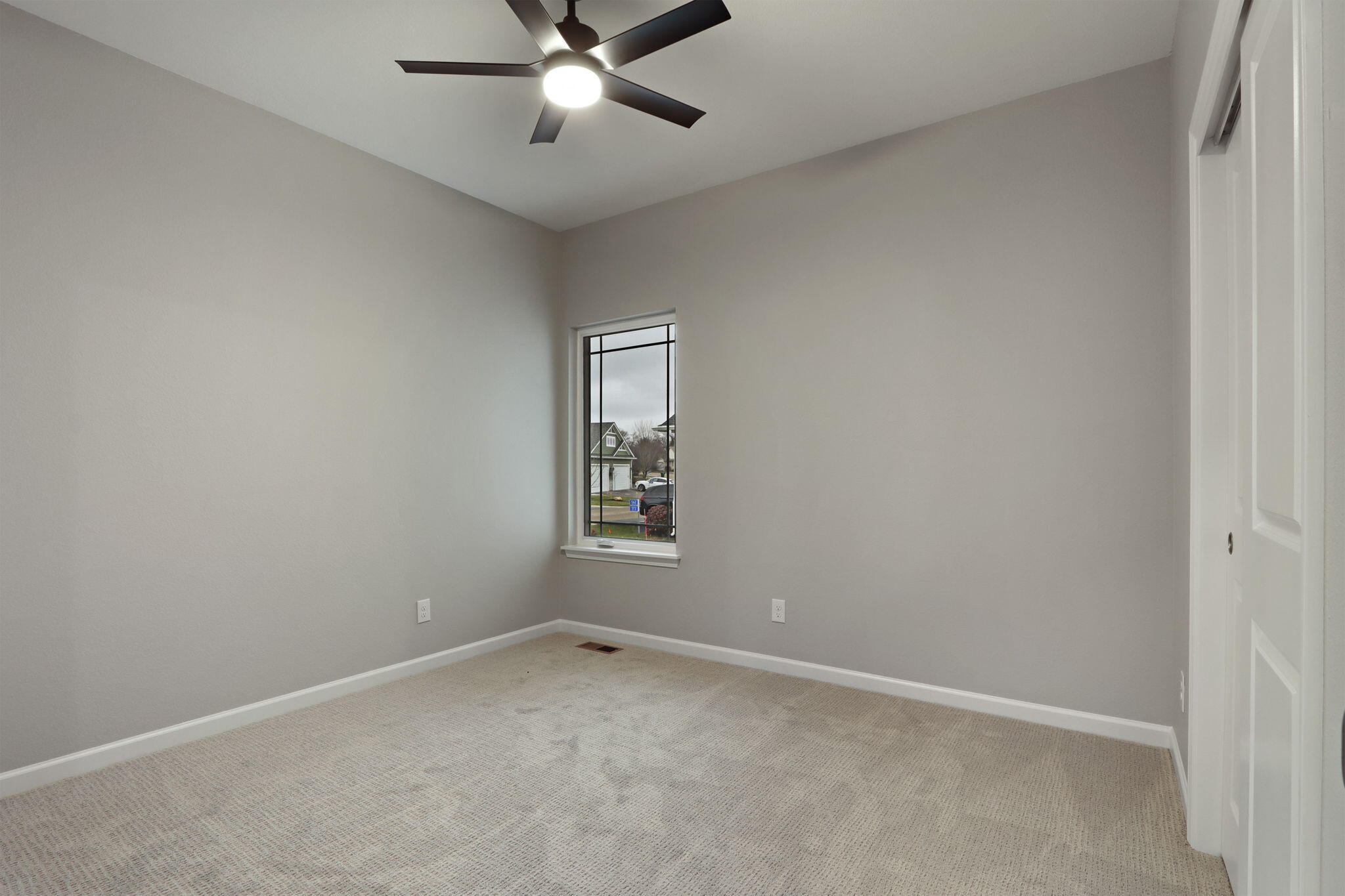 Twin Lakes, Wisconsin 53181, United States, 2 Bedrooms Bedrooms, ,2 BathroomsBathrooms,Residential,Active,233302