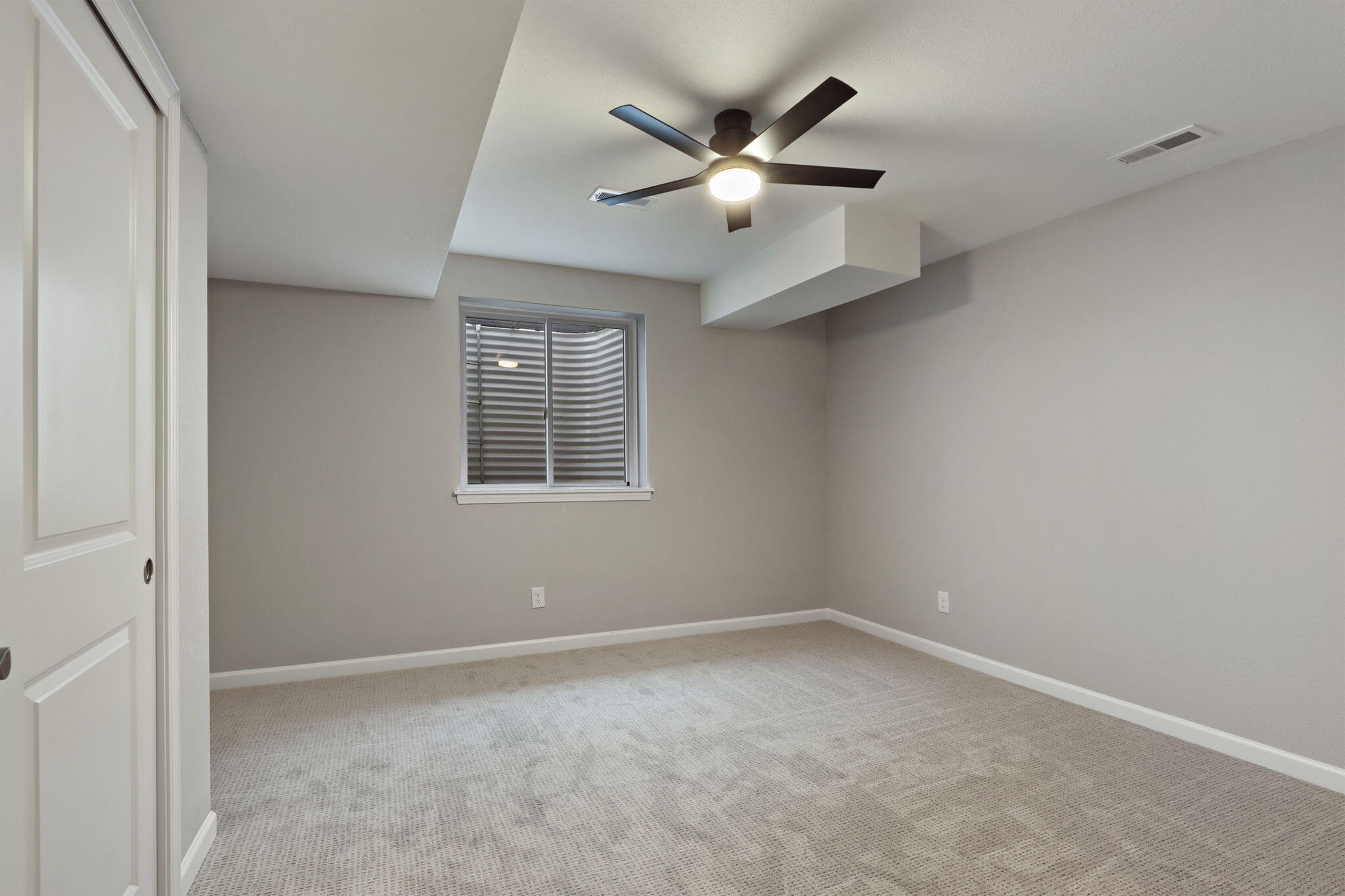 Twin Lakes, Wisconsin 53181, United States, 2 Bedrooms Bedrooms, ,2 BathroomsBathrooms,Residential,Active,233302