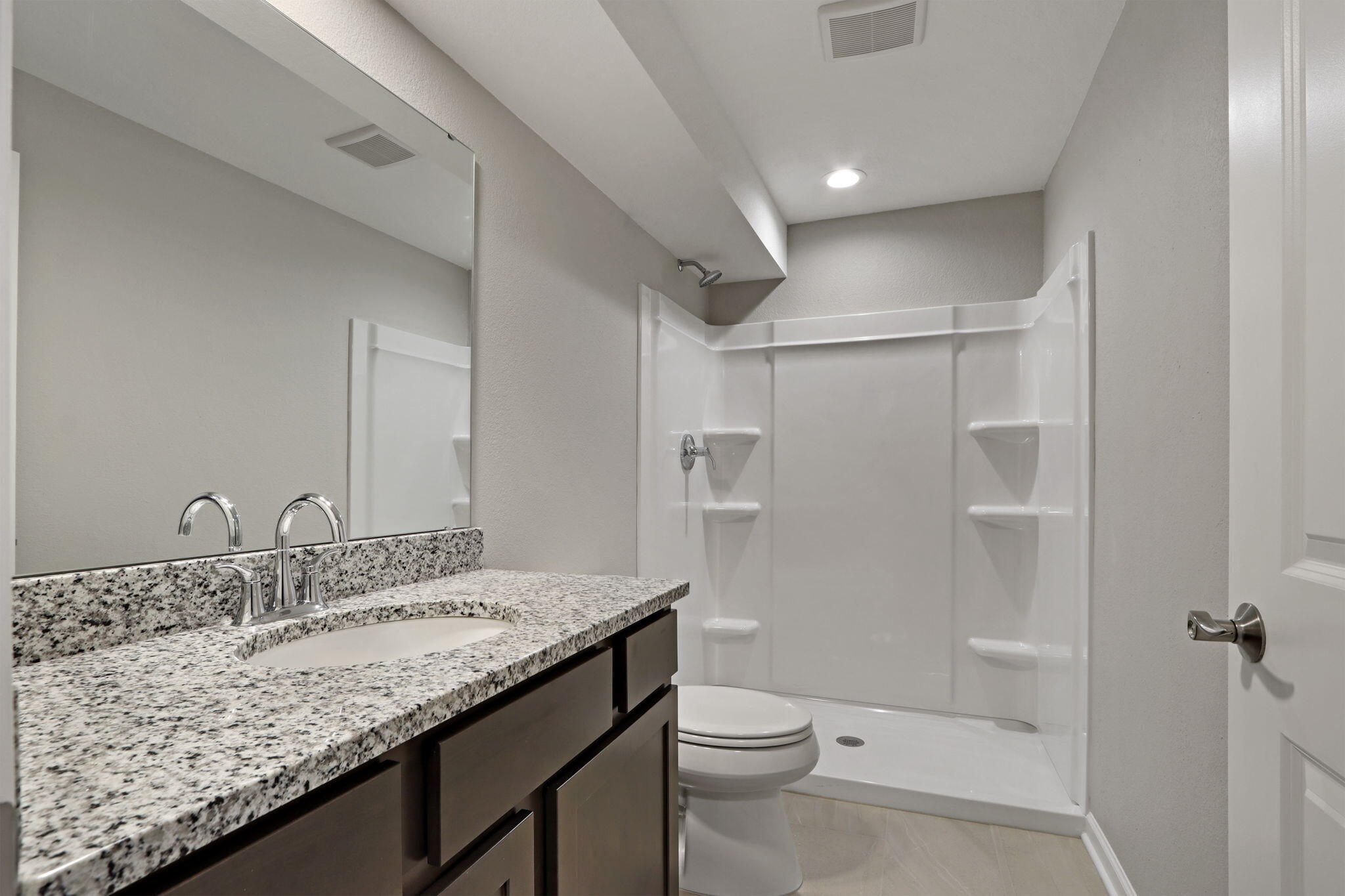 Twin Lakes, Wisconsin 53181, United States, 2 Bedrooms Bedrooms, ,2 BathroomsBathrooms,Residential,Active,233302