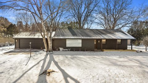 Photo of 305 Sunny Ln, Thiensville, WI 53092 (MLS # 1948713)