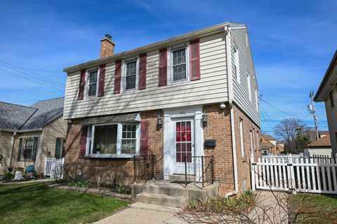 Photo of 3126 S 26th St, Milwaukee, WI 53215 (MLS # 1957257)